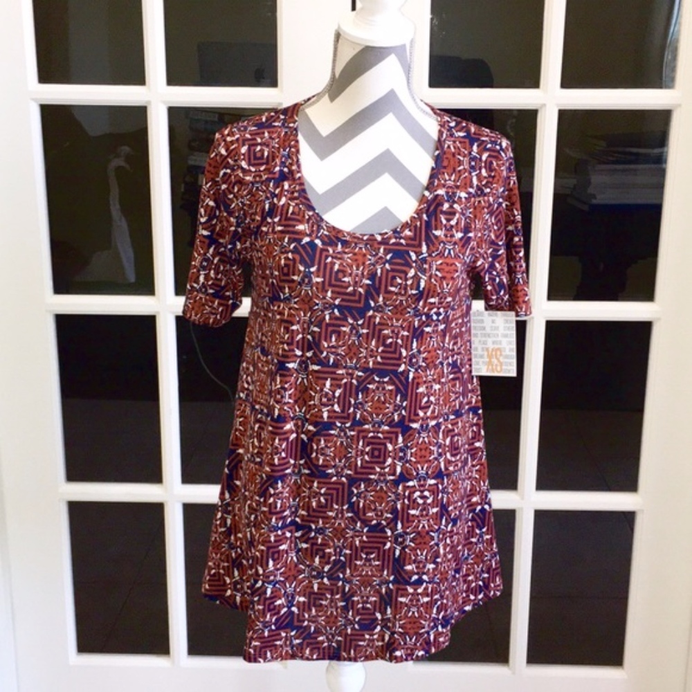 Lularoe Perfect T w/ Tribal Print size: XS